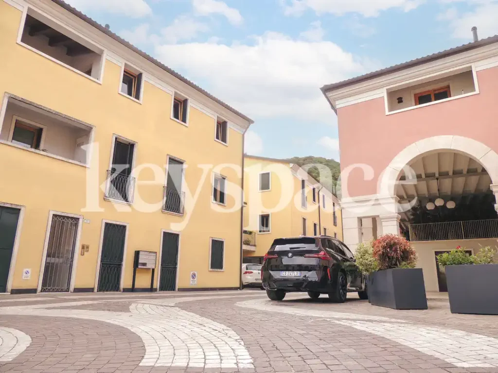 Mansarda – Condominio Piazzetta Palladio  – Centro Montecchio Maggiore – Agenzia immobiliare a Vicenza e provincia | Keyspace