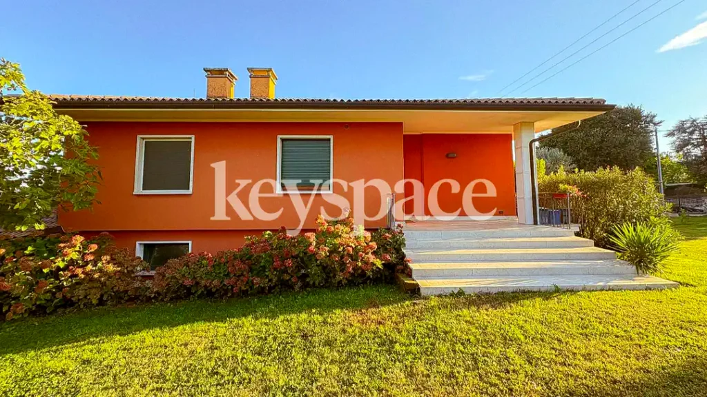 Casa Villa Montecchio Maggiore, Singola – Zona Bernuffi – Agenzia immobiliare a Vicenza e provincia | Keyspace